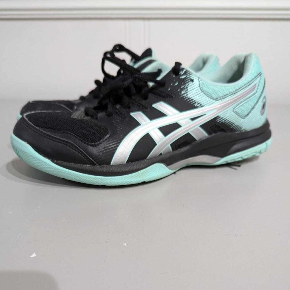 ASICs Gel Rocket 9 - womens indoor court shoes - size 7.5 US - Black/fresh ice